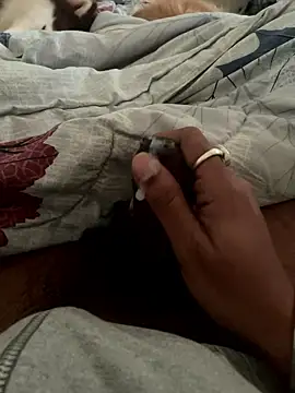 Arushridelong webcam