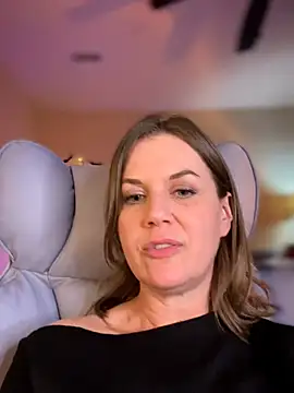 maiseknox (F milf) - SUCK YOU DEEEEP W/ TITTIES OUT