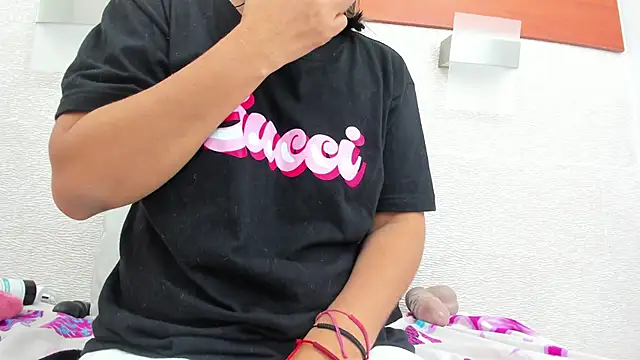 allice_green (F milf) - show anal