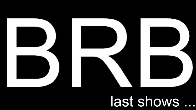 regina_mills_milk webcam