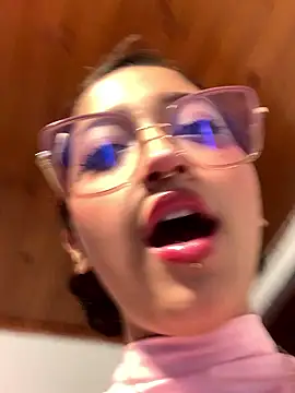 LilithMonette webcam