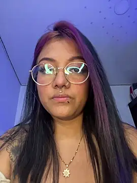 queen_of_you_heart webcam