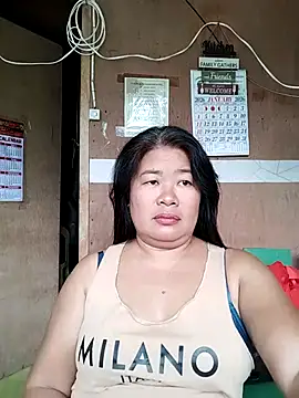 Lovelywoman43 webcam