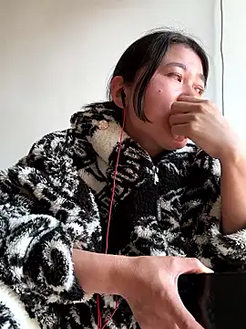 daaqnn (F milf) - 捏奶头