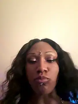 xouniq webcam stripchat model stream image