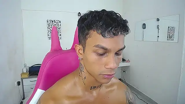 Leonard_Price webcam