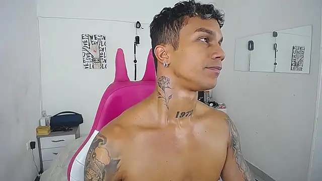 Leonard_Price webcam