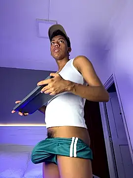 Brunette__boy webcam