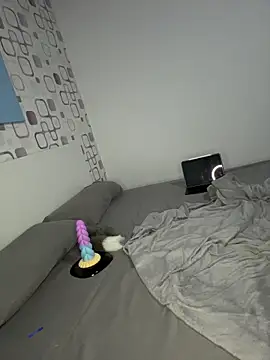 LittleChaosQueen webcam