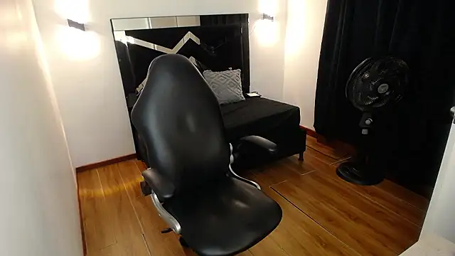 MarianaRojas_ webcam