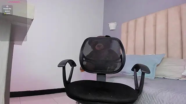Violet_Moon20 webcam