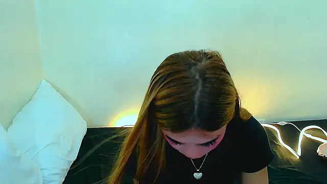 mikhaylahanderson webcam