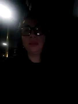 Yashira_Jaziri webcam