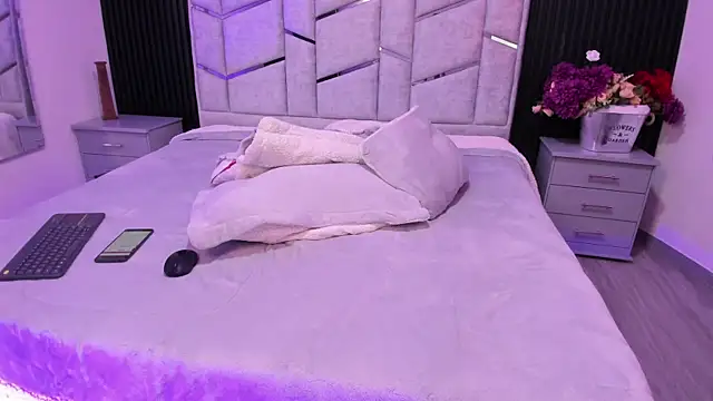 Sienarosewood webcam