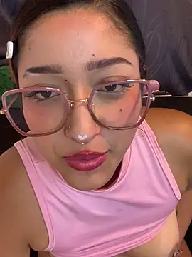 LilithMonette webcam