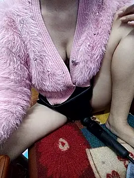 Haralushiaaa webcam stripchat model stream image