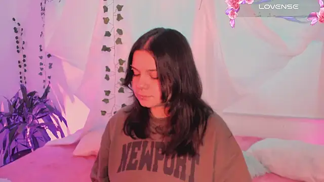 Mey_moon live cam screenshot females from Colombia on VideoChat.work — Live Cam Directory