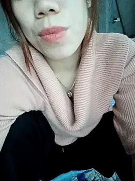 nhinhi-sexy webcam