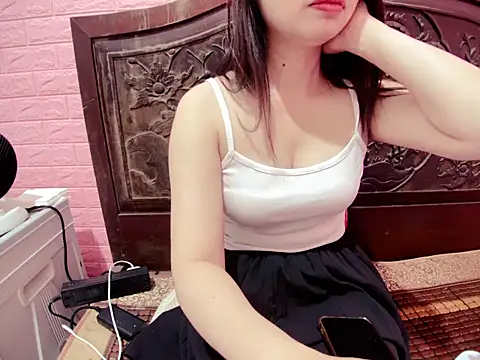 thu_yaha (Ask my age) - khỏa thân