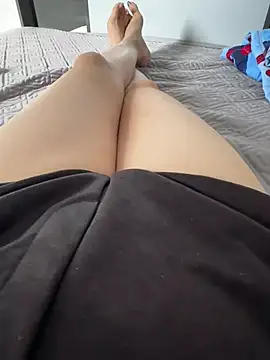 Mikaa_2k webcam stripchat model stream image