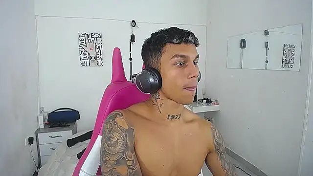 Leonard_Price webcam