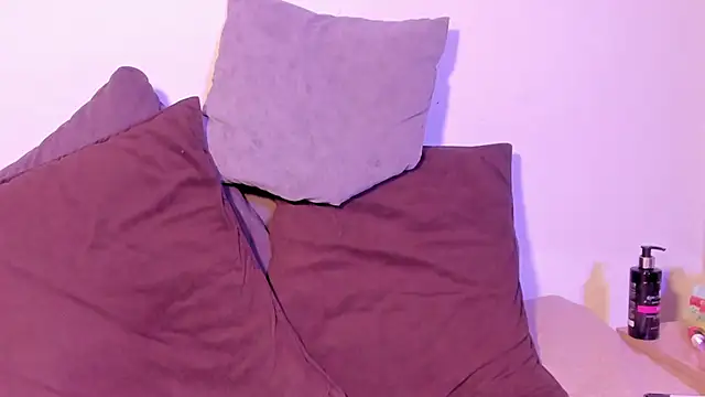 Honeyyy_Brown webcam