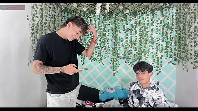 oliverhot2005 webcam