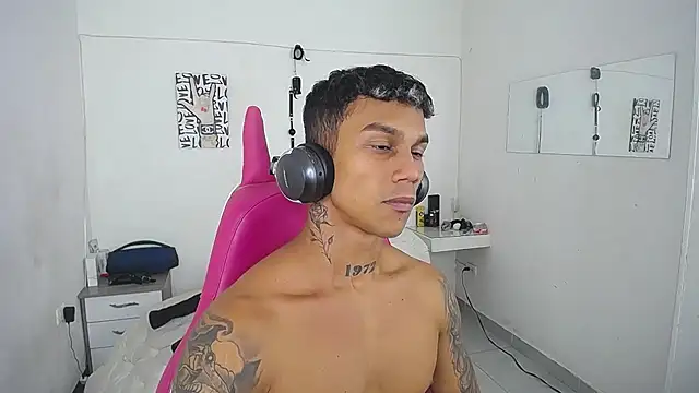 Leonard_Price webcam