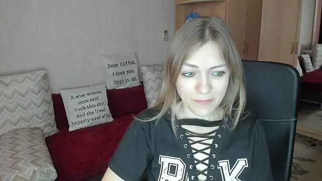 Tiffany_Bates webcam