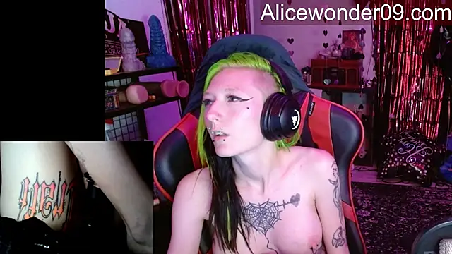alicewonder09 webcam