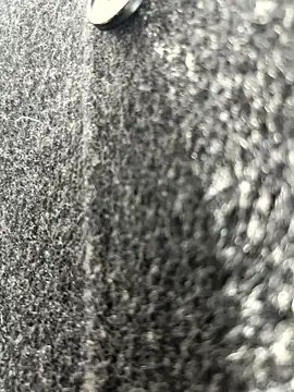 yimisun01 (F milf) - 户外超刺激……在公共场所偷偷夹着小粉玩．．囯王完成✅上身真🈳3分钟祼体