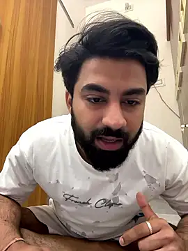 hottestboy03's live cam