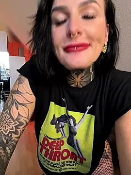 KathaleaNoir's live cam