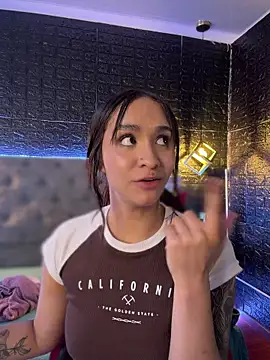 Isabella-Teen webcam