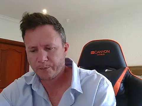 TroyDieselXXX webcam