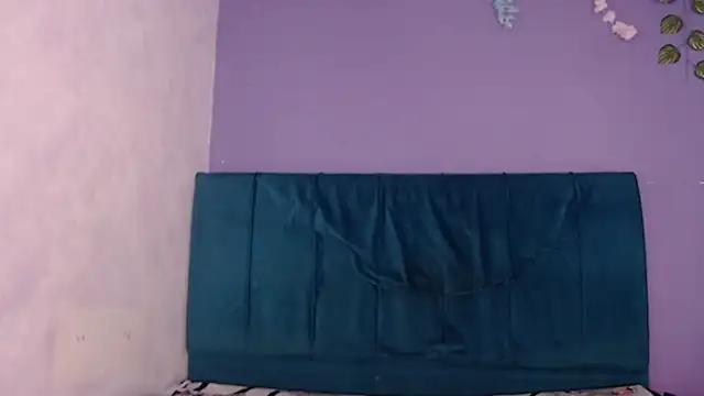 amara_leoncm webcam stripchat model stream image