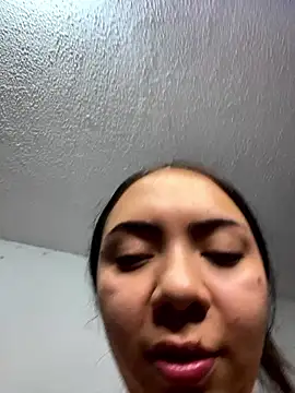 valepradaoficial webcam