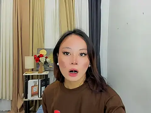 Ur_fav_bhellatrix webcam