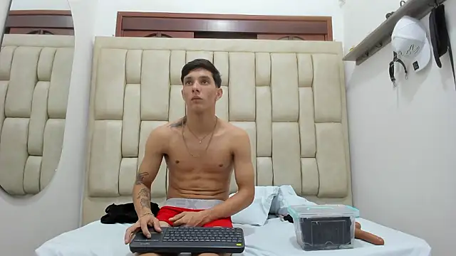 ZafiroAndFlynn webcam