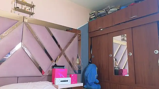 sophia_moo_ - Sophia_moo_'s free webcam