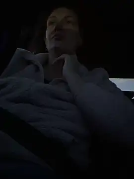 rubyyrosee - RubyyRosee's free webcam