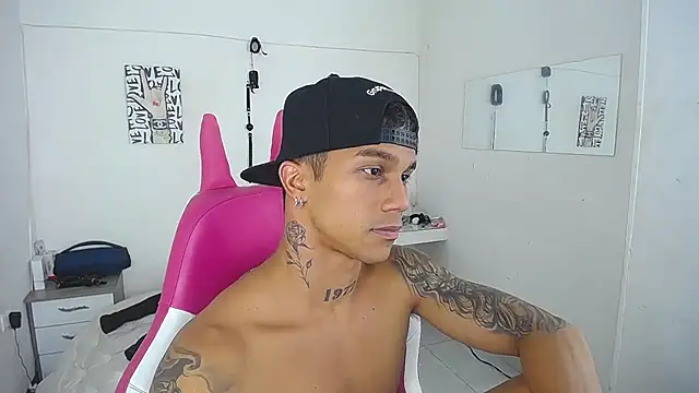 Leonard_Price webcam