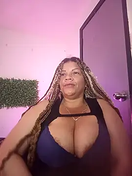 Eva_Luxei live cam screenshot female from Colombia on Clip20 – Short Porn Clips & Live Cams