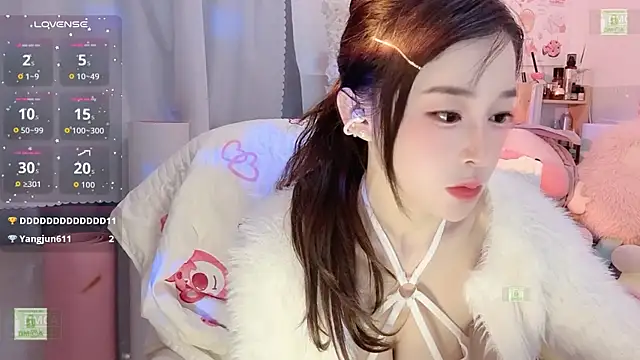 美女Yoyo_520在线直播