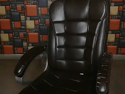 yanshi55 (F young) - oil on ass😘🫦😍