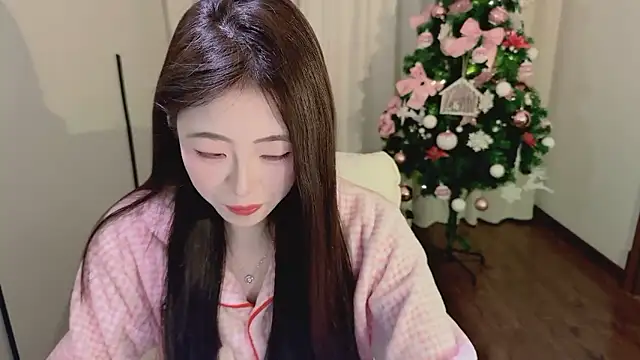 美女Onecutelittle在线直播