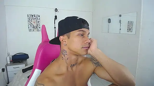 Leonard_Price webcam