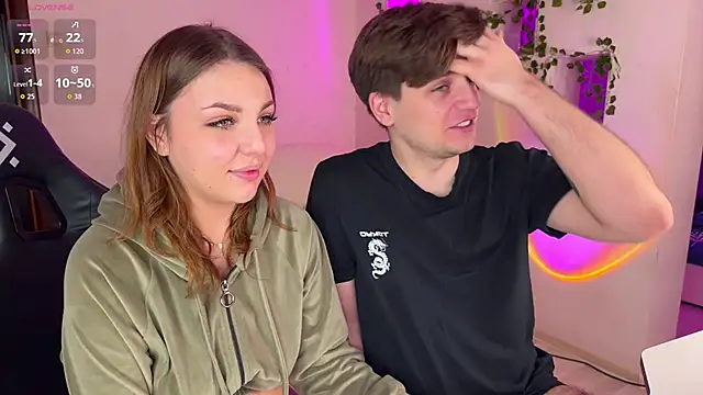 RobertAndLinela webcam