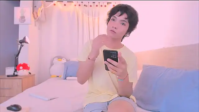 sweet_allan (M young) - 🎀 doggy position and spanks 🎀