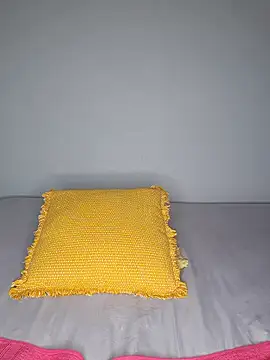 CertifiedhottieXOXO webcam